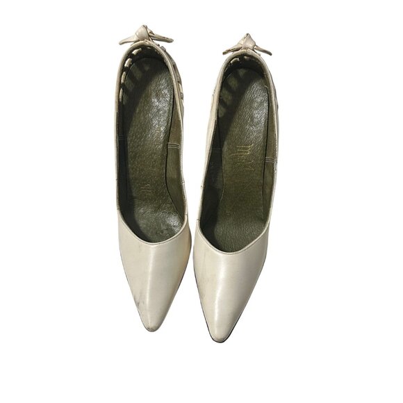 Vintage 1950s Mr. Herbert Ivory Leather Cutout Pumps Couture Footgear - Picture 3 of 12